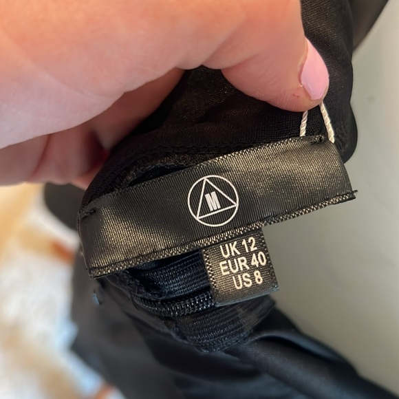 ***NWT***Missguided size 8 Elegant Black Off-Shoulder Dress - Picture 6 of 8